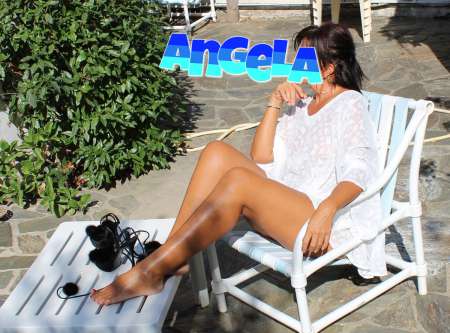 Photo ads/1075000/1075820/a1075820.jpg : Angela : massages sensuels & relaxants
