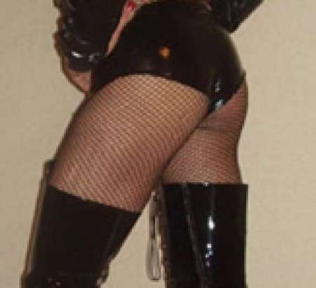 Photo ads/1340000/1340884/a1340884.jpg :  Dominatrice Parisienne pr chien perdu sans collier