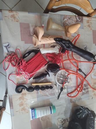 Photo ads/1341000/1341384/a1341384.jpg : Pour femme cochonne ou soumise