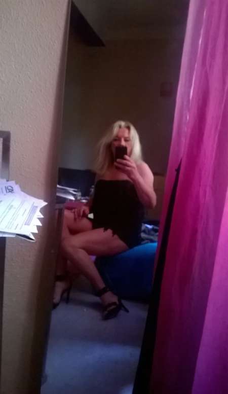 Photo ads/1493000/1493161/a1493161.jpg : jolie trans passive ou active