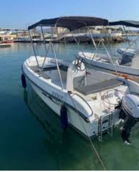 Photo ads/1675000/1675136/a1675136.jpg : Recherche jolie femme pour moments sympa , suivi