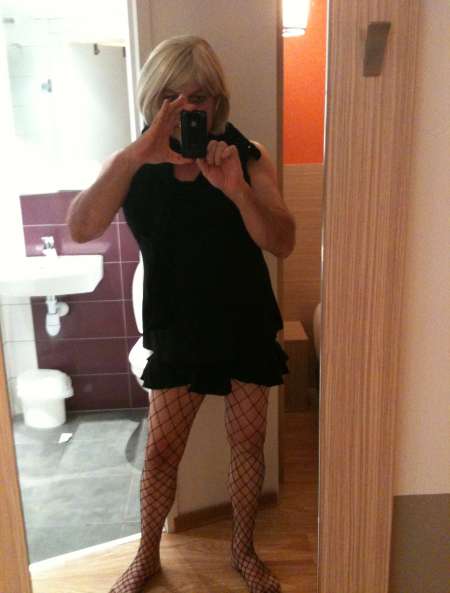 Photo ads/1734000/1734071/a1734071.jpg : trav soumise, passive pour homme viril et dominant