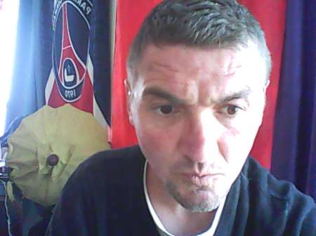 Photo ads/1742000/1742300/a1742300.png : homme propose service contre sexe