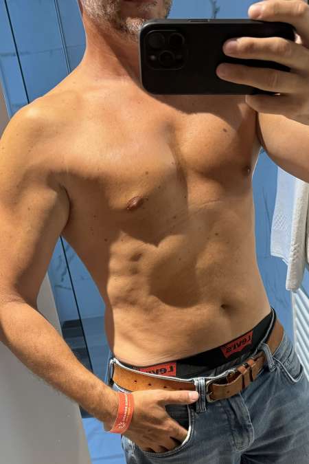 Photo ads/1859000/1859127/a1859127.jpg :  Recherche masseuse Lingam régulière