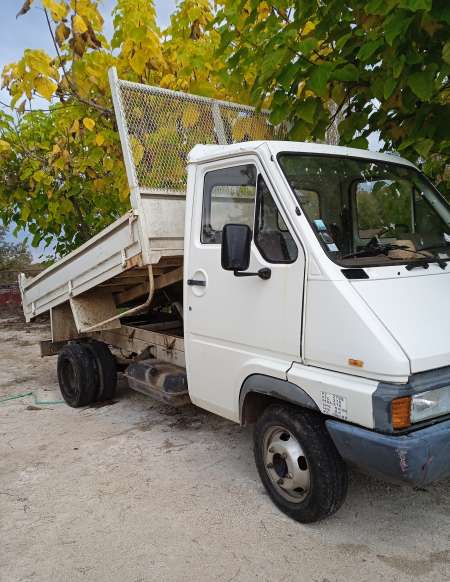 Photo ads/1869000/1869979/a1869979.jpg : Location Utilitaire