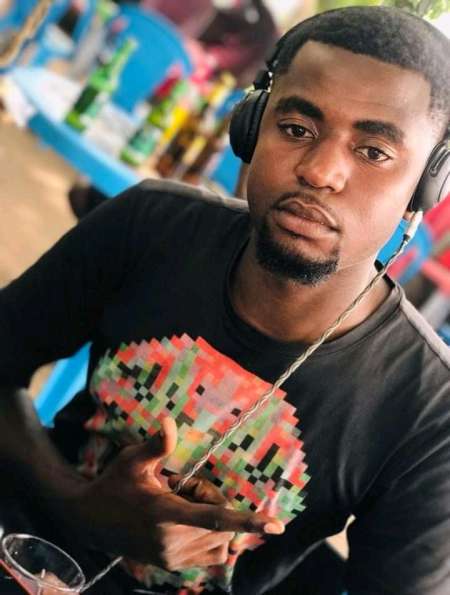 Photo ads/1874000/1874233/a1874233.jpg : Je cherche un jobs