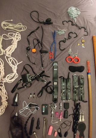 Photo ads/1879000/1879588/a1879588.jpg :  Pour jeux BDSM sadiques et safe