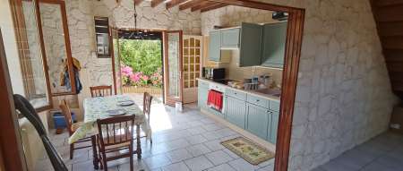 Photo ads/1903000/1903431/a1903431.jpg : Cherche colocatrice