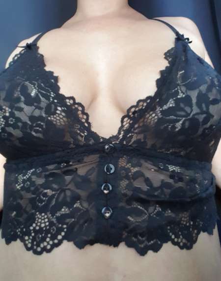 Photo ads/1942000/1942758/a1942758.jpg :  Délicieuse Julia , La Roche-sur-Yon