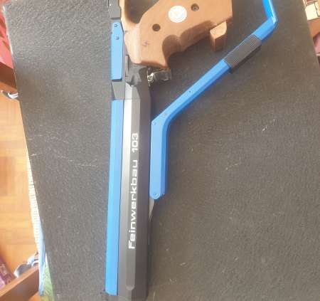 Photo ads/1950000/1950990/a1950990.jpg : Arme air comprimé