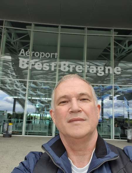 Photo ads/1964000/1964954/a1964954.jpg : COOL PARIS ET MONTPELLIER CHRCHE DES HOMMES ACTIFS