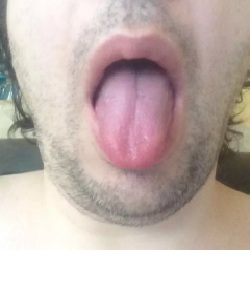 Photo ads/1984000/1984746/a1984746.jpg : H bi aime faire des fellations à des hommes 30e !!