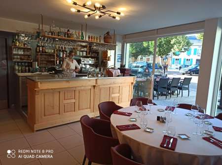 Photo ads/1990000/1990412/a1990412.jpg : Vend fond de commerce restaurant