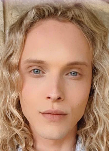 Photo ads/1997000/1997598/a1997598.png : Medium énergéticien et Tarologue thérapeute