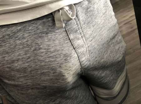 Photo ads/2037000/2037781/a2037781.jpg : Pisse/sperme