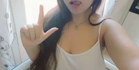 Photo ads/2041000/2041537/a2041537.jpg : Vente de photos pour fétichistes des pieds.