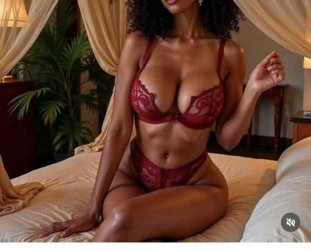 Photo ads/2065000/2065540/a2065540.jpg : Belle femme de couleur