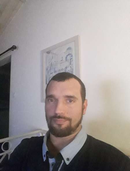 Photo ads/2067000/2067776/a2067776.jpg : Mec cool pour plan fun