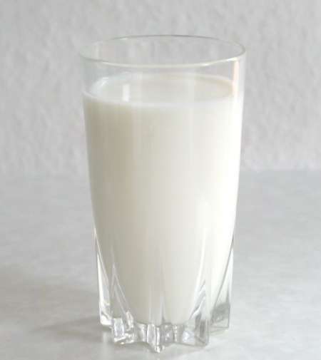 Photo ads/2068000/2068818/a2068818.jpg : Tétée, lactation erotique