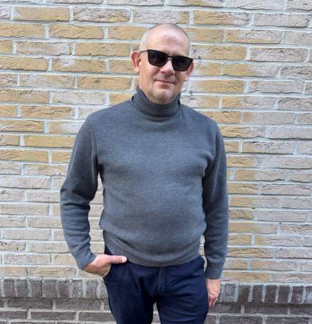 Photo ads/2075000/2075816/a2075816.jpg : Homme cherche une sexfriend régulière