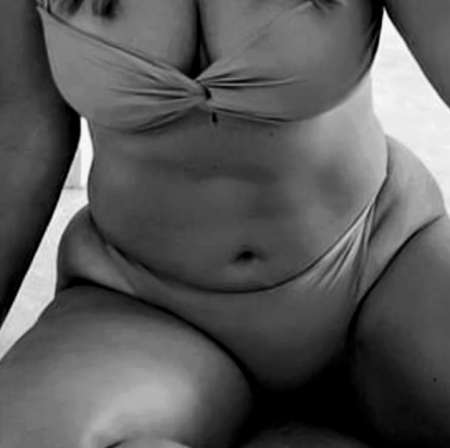 Photo ads/2082000/2082972/a2082972.jpg :  Jolie brune 40 ans