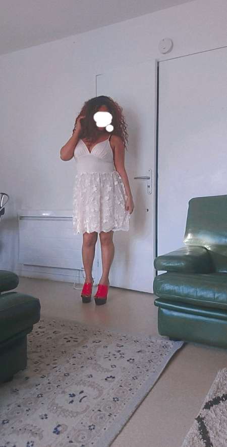 Photo ads/2140000/2140728/a2140728.jpg : Jolie fille black à savigny le temple