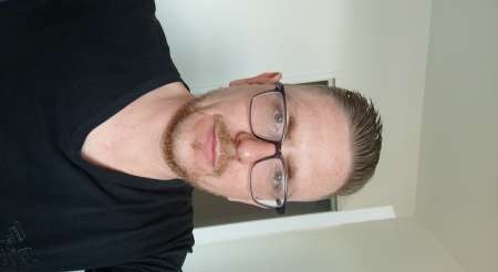 Photo ads/2147000/2147560/a2147560.jpg : Escort boy