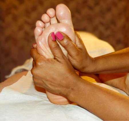 Photo ads/2193000/2193638/a2193638.jpg : rose massage et bien être