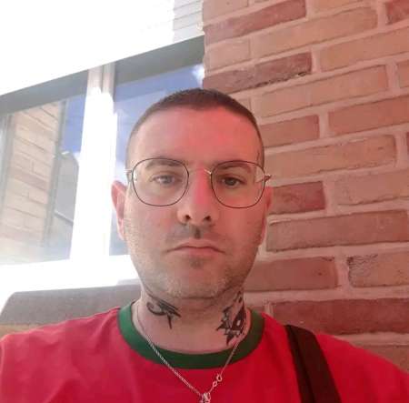 Photo ads/2200000/2200649/a2200649.jpg : Femme mure