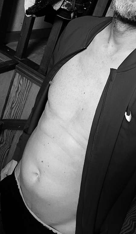 Photo ads/2205000/2205466/a2205466.jpg : Recherche de plaisirs discrets