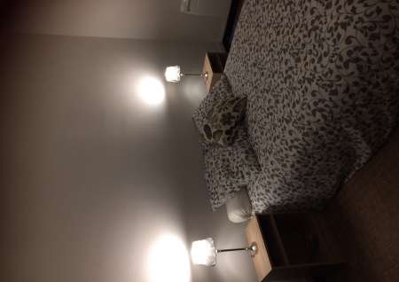 Photo ads/2218000/2218040/a2218040.jpg : offre logement gratuit contre sexe