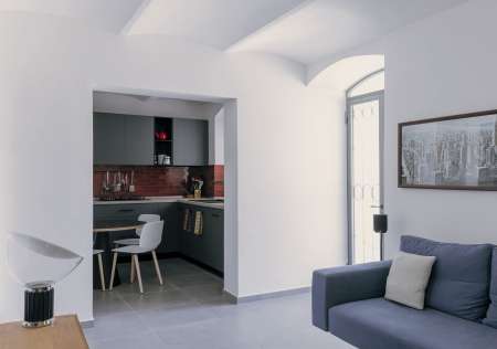 Photo ads/2221000/2221632/a2221632.jpg : Location contre services