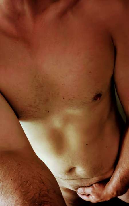 Photo ads/2224000/2224477/a2224477.jpg : Jeune homme...pour service