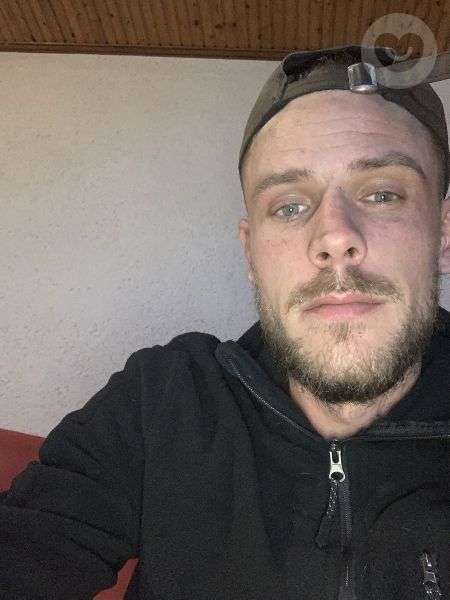 Photo ads/2225000/2225138/a2225138.jpg : Recherche femme mature