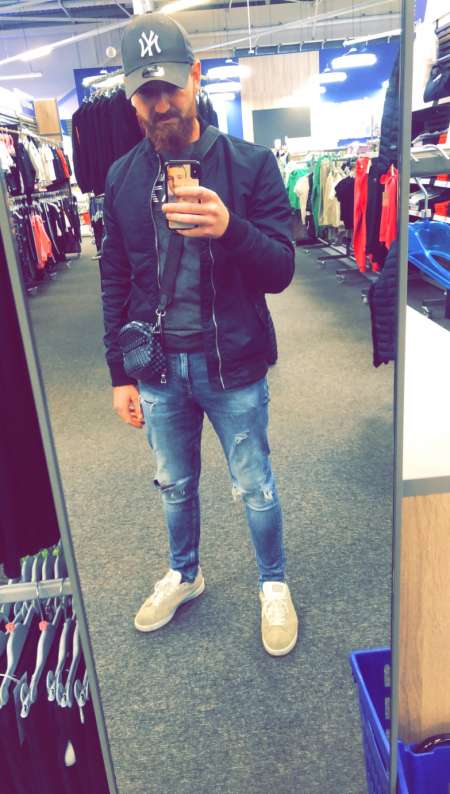 Photo ads/2227000/2227956/a2227956.jpg : Homme 27 ans