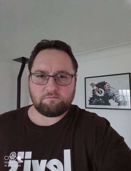 Photo ads/2232000/2232224/a2232224.jpg : Recherche femme