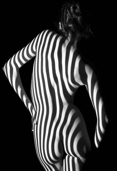 Photo ads/2235000/2235221/a2235221.jpg : Photographe ch. Femme, Etudiante pour photo de nue