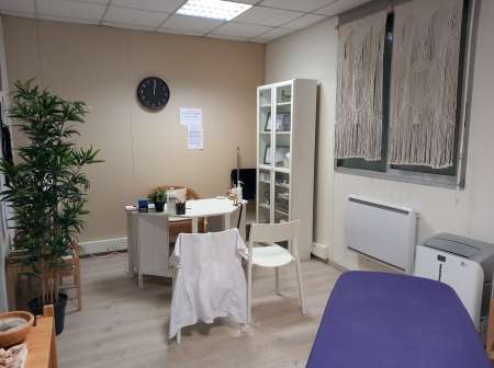 Photo ads/2263000/2263981/a2263981.jpg : A louer espaces dédiés professionnels de santé