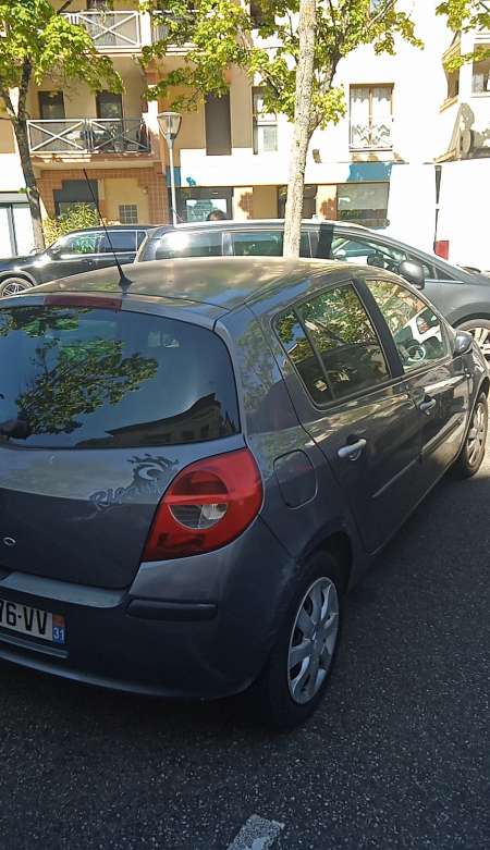 Photo ads/2279000/2279892/a2279892.jpg : Vend Clio 3