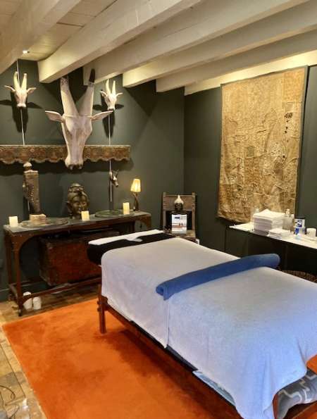 Photo ads/2288000/2288152/a2288152.jpg : Esthétique et massage pour homme