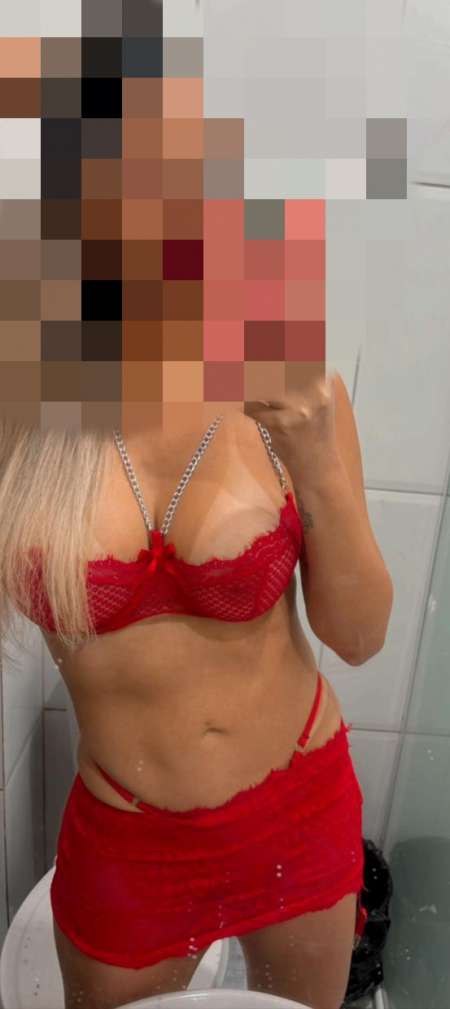 Photo ads/2288000/2288216/a2288216.jpg :  Belle et élégante brésilienne