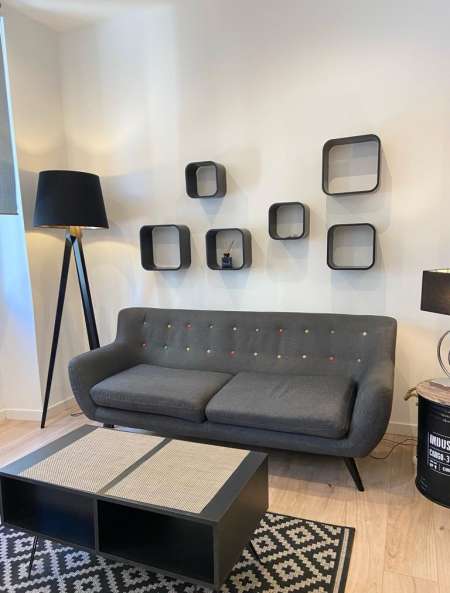 Photo ads/2292000/2292183/a2292183.jpg : Location studio meublé