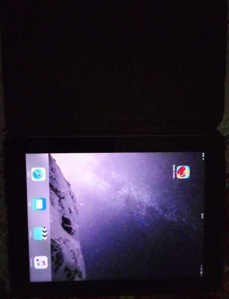 Photo ads/2295000/2295668/a2295668.jpg :  Vends tablette IPAD 9'' de