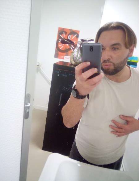 Photo ads/2299000/2299132/a2299132.jpg : Homme charmant pour femme charmante