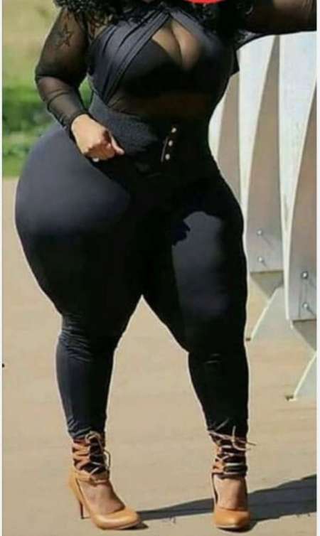 Photo ads/2304000/2304284/a2304284.jpg : viviane jolie black bbw