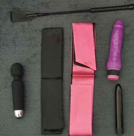 Photo ads/2306000/2306620/a2306620.jpg : cherche f a utiliser commre objet sexuel