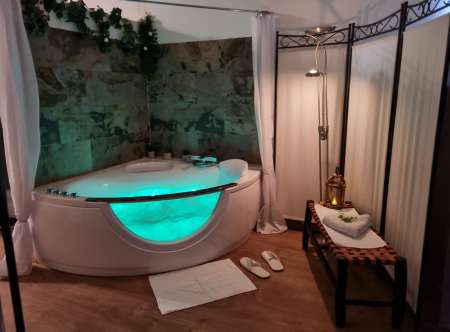 Photo ads/2310000/2310494/a2310494.jpg : Massage traditionnel relaxant