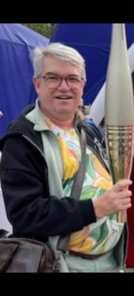 Photo ads/2341000/2341174/a2341174.jpg : Escort pour homme