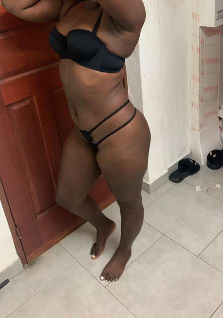 Photo ads/2366000/2366997/a2366997.jpg :  Sexy morena