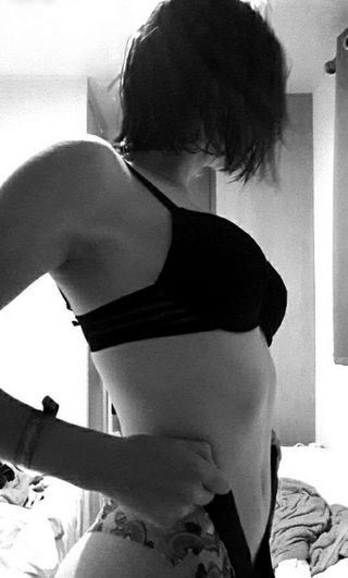 Photo ads/2374000/2374233/a2374233.jpg : soirée coquine avec moi ?